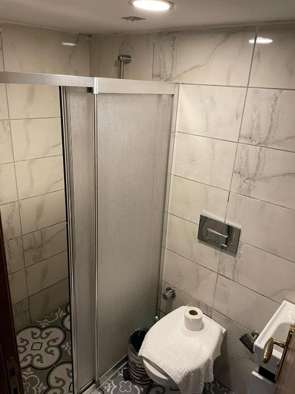 A bathroom at Hotel Otağ