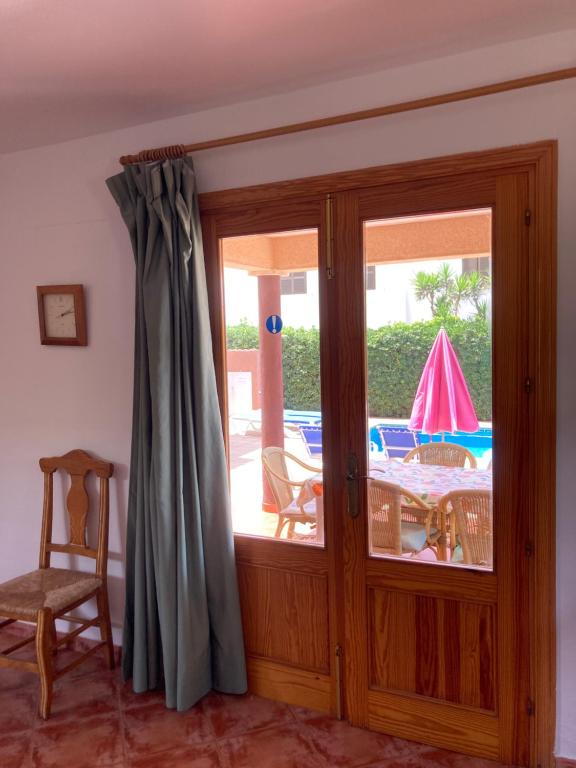 Fotografie z fotogalerie ubytování Beautiful Villa & Swimming Pool in Cala Blanca v destinaci Cala Blanca