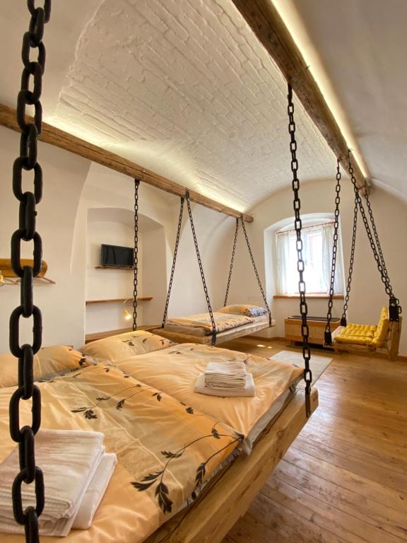 Katil atau katil-katil dalam bilik di Statek Uhersko - Na Špejcharu