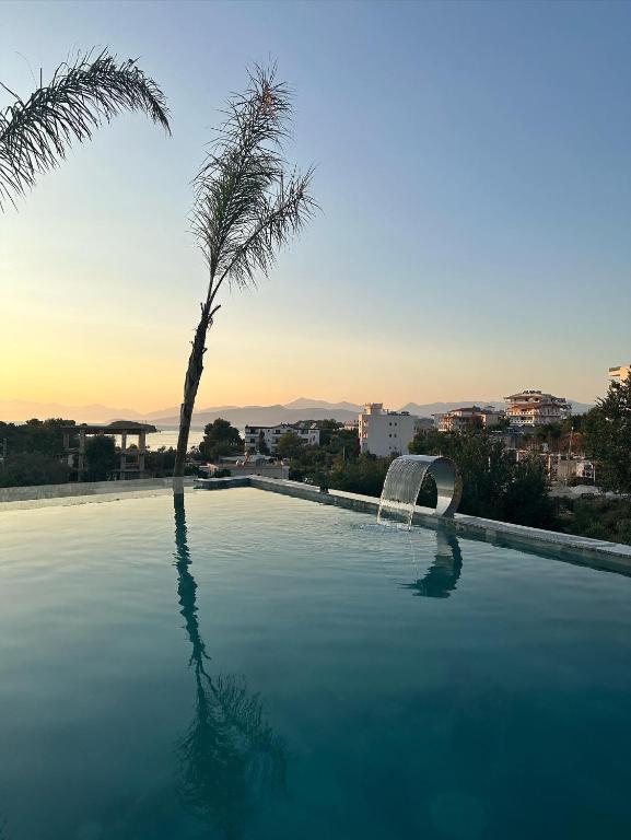 Bazén v ubytování Sunlight Hotel nebo v jeho okolí