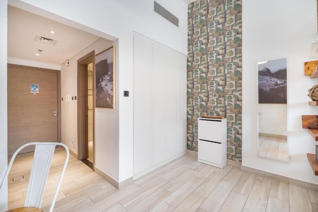 Fotografie z fotogalerie ubytování Unique loft with smart working station v Dubaji