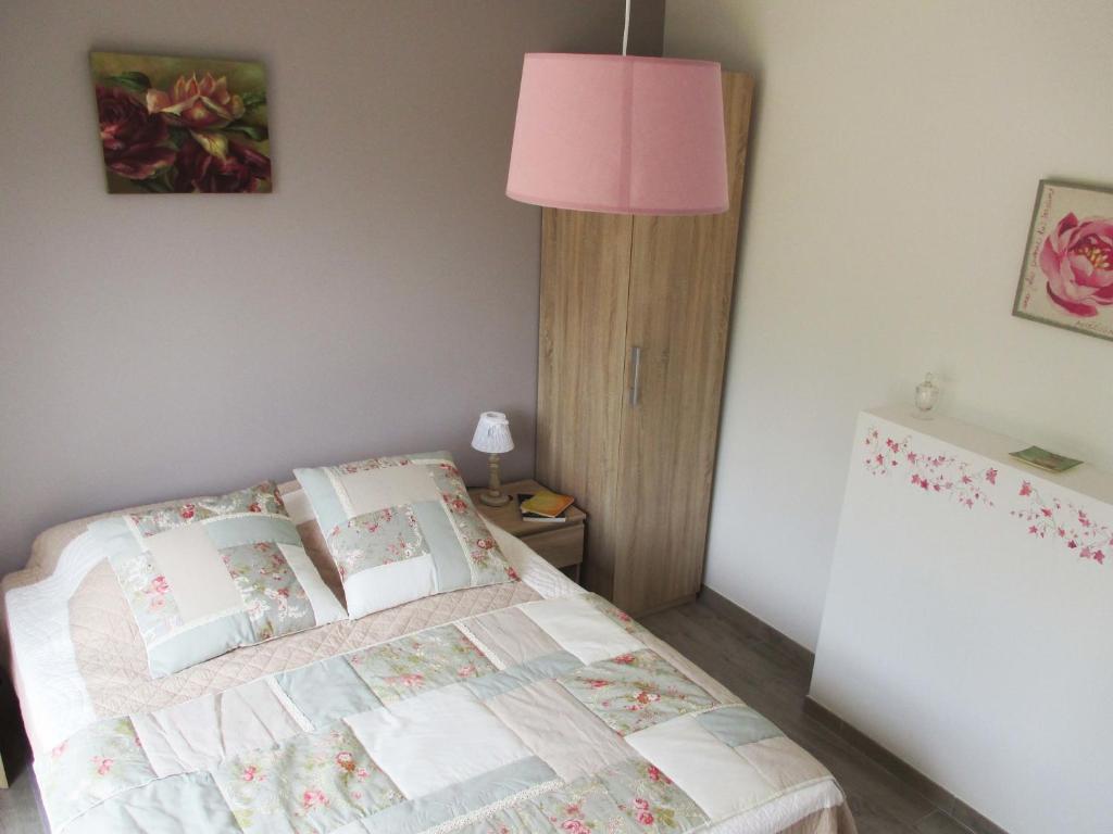 Les Abris Du Château - Double Room With Pool View