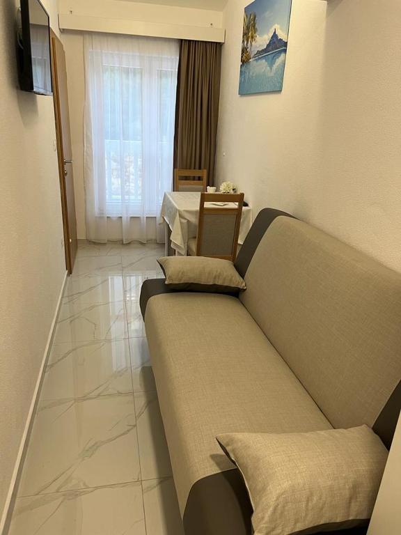 Apartments MAMPAS - Studio With Sofa Bed