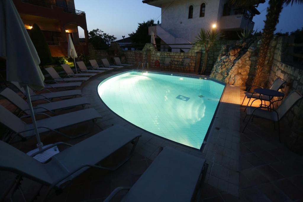 Bazén v ubytování Hotel Zeus nebo v jeho okolí