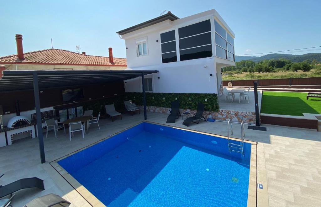 ALPE LUXURY ACCOMMODATION Penelope Collection - Villa Con Piscina Privata