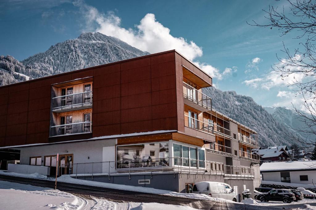 Nespecifikovaný výhled na hory nebo výhled na hory při pohledu z hotelu