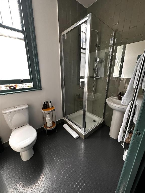 The Crown Rooms - Resim 10