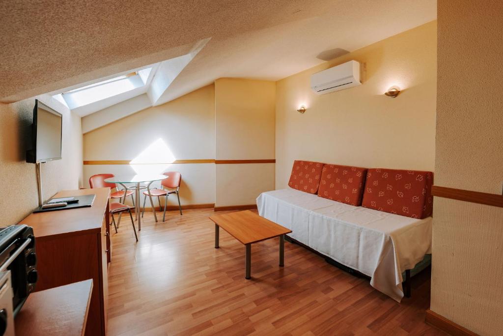 JCH Congreso Apartamentos - One-Bedroom Apartment (1 - 2 Adults)