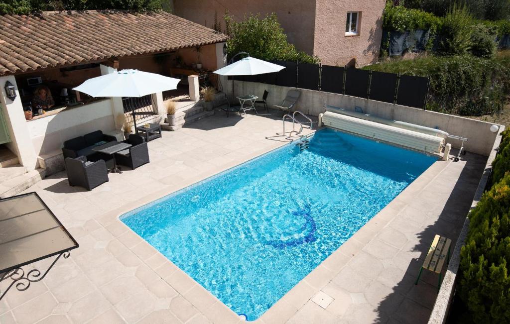 Πισίνα στο ή κοντά στο la maison du Vial
