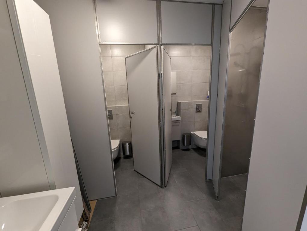 Baðherbergi á The Ísafjörður Inn by Ourhotels