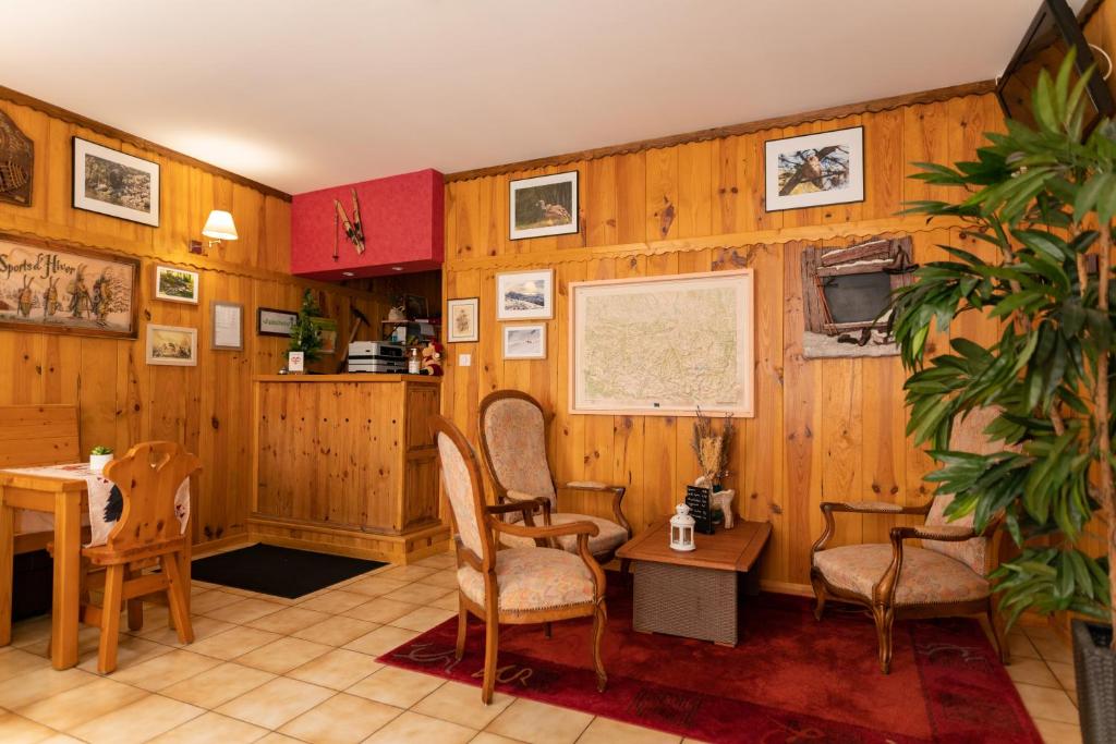 Posezení v ubytování Hôtel Quin Te Va