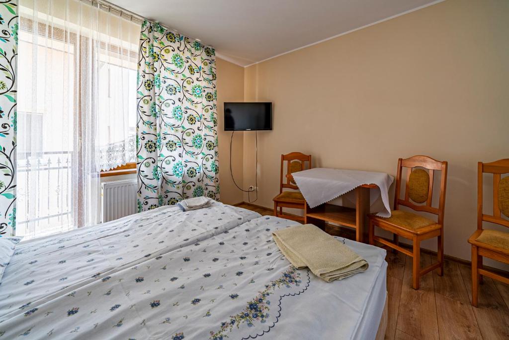 Miko - Triple Room With Bathroom