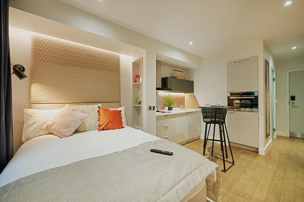 Chic City Living Studio Apartments at Glasgow West End Student