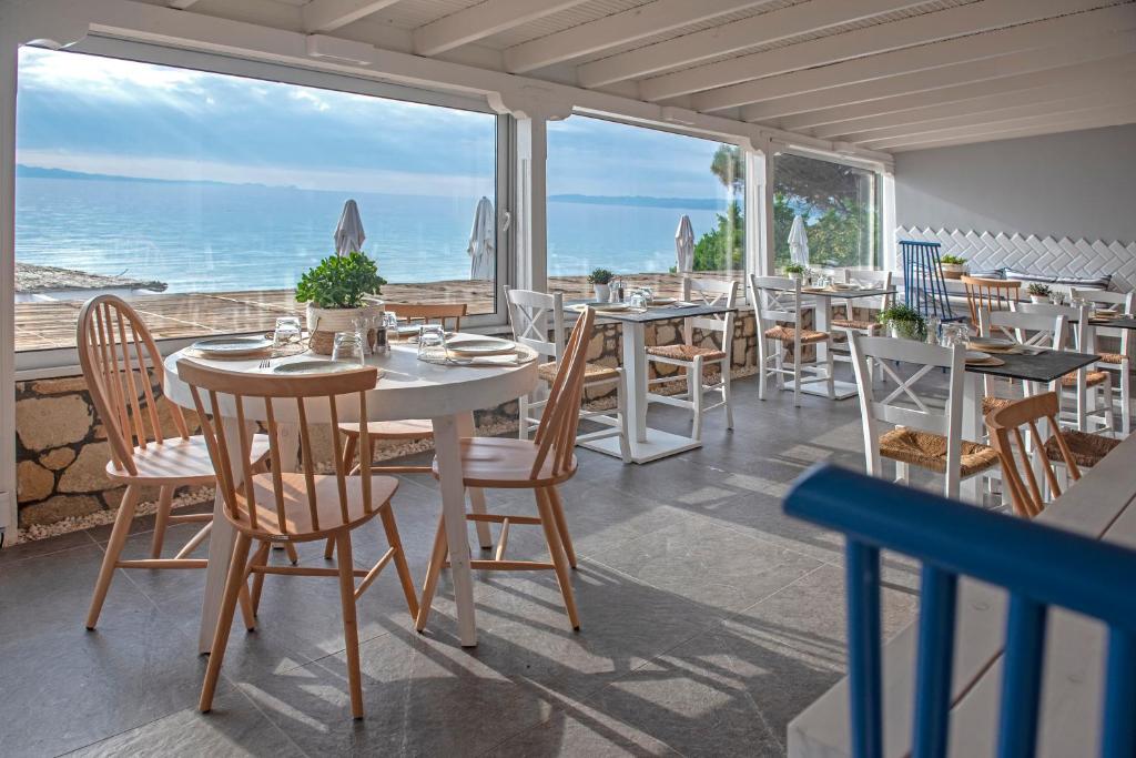 White Suites Resort- Adults Only Hotel - 10