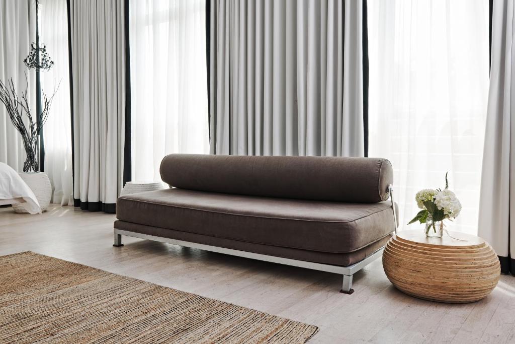 Bungalow Hotel - 