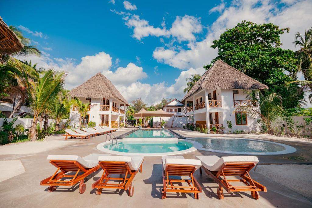 Bazén v ubytování Mayai Ocean Resort nebo v jeho okolí