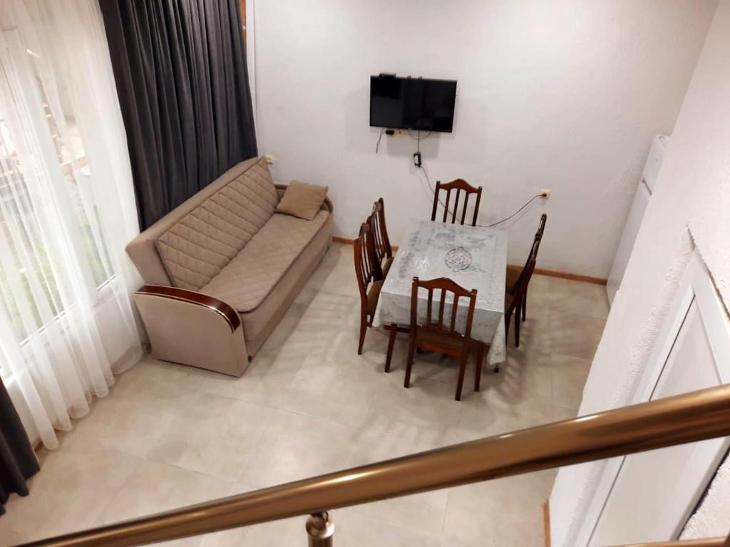 乌雷基• UREKI • CHEERFUL HOME •的相册照片