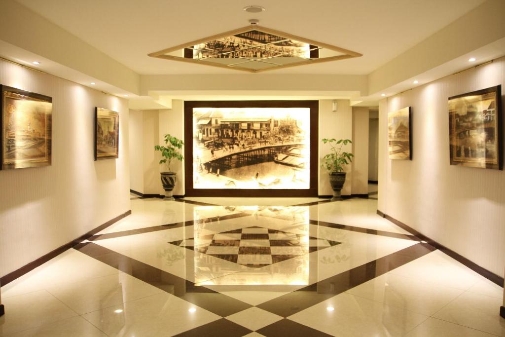 Varna Culture Hotel Soerabaia - Housity