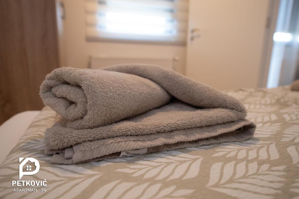 Postel nebo postele na pokoji v ubytování Petković apartmani 34