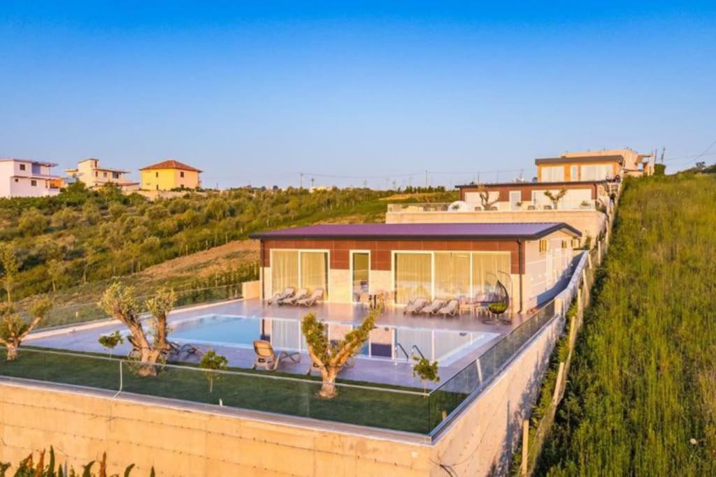 Top villas 3 private swimming pool - Image 1