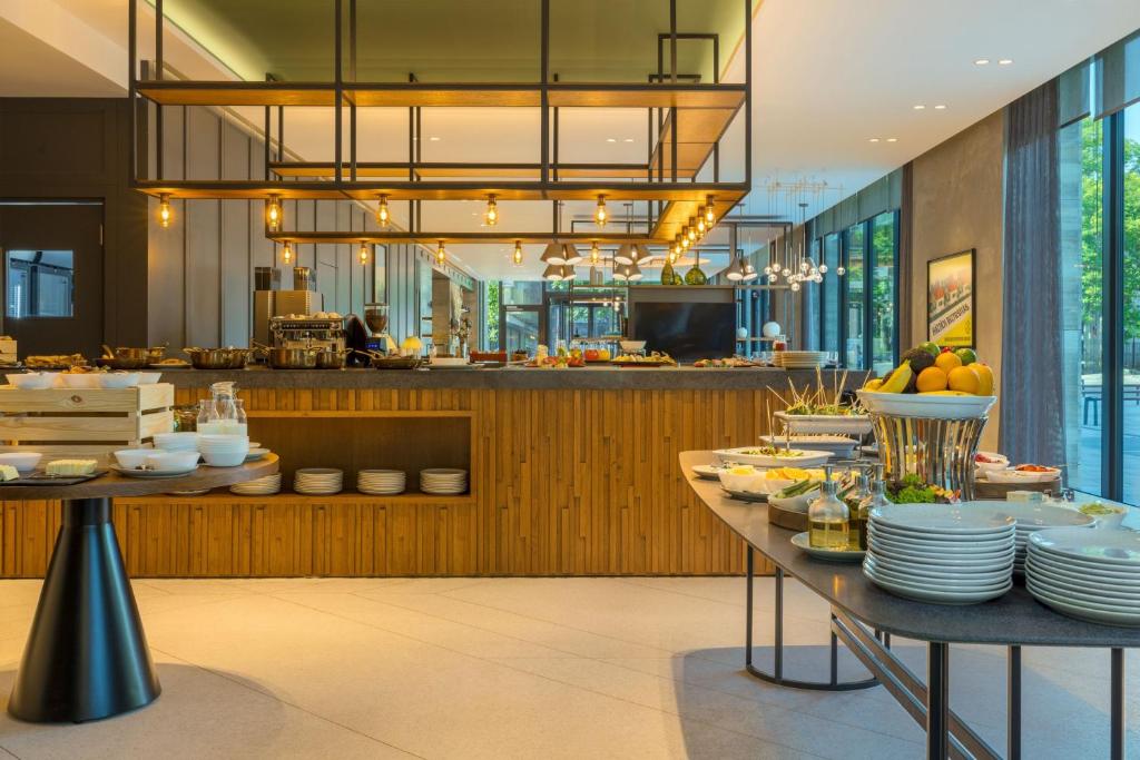 Four Points by Sheraton Budapest Danube - Resim 32