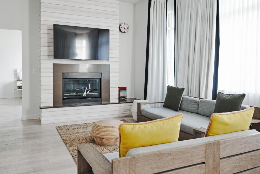 Bungalow Hotel - 
