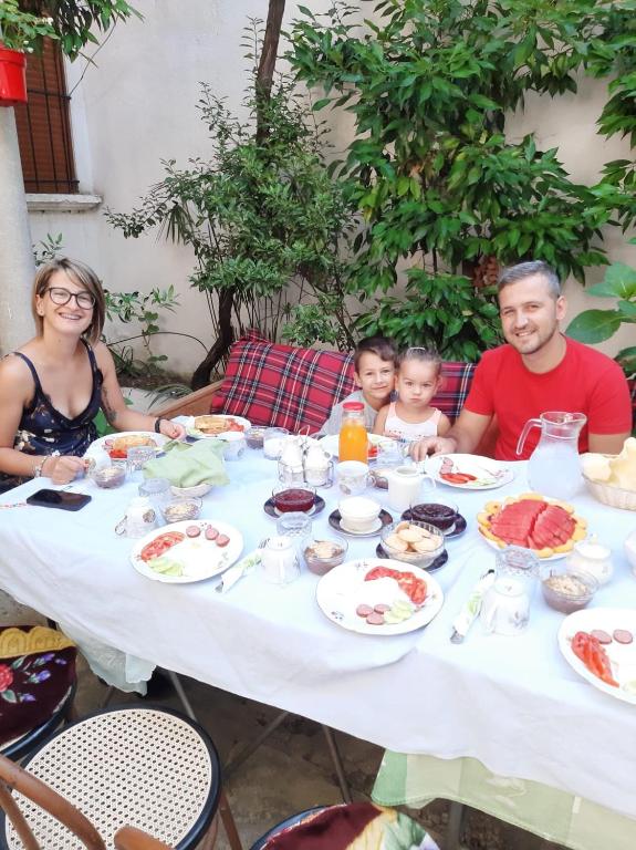 Hosté ubytování Vrenjo GuestHouse