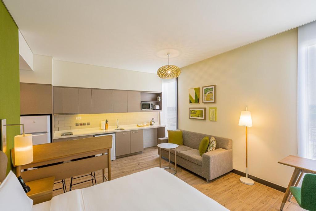 
Superior Studio Apartment – King Bed (Complimentary Breakfast & Shuttle to Sobha Realty Metro Station, JBR Beach & Mall of the Emirates)
