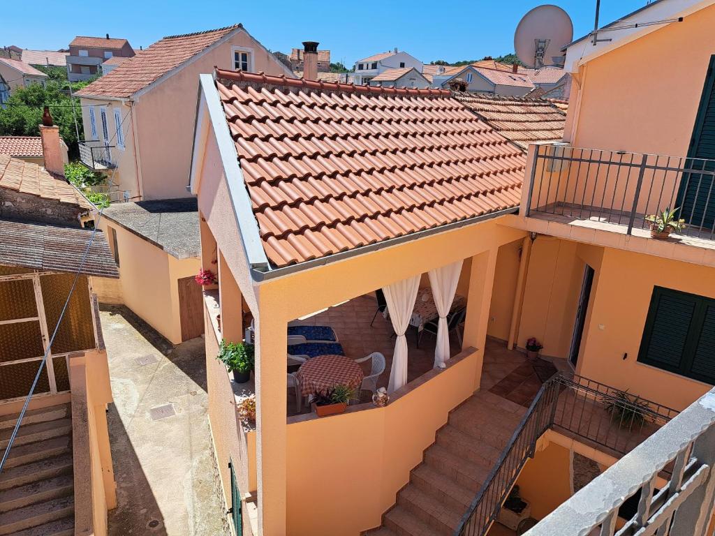 Balkón alebo terasa v ubytovaní Apartment Kukljica 8209a