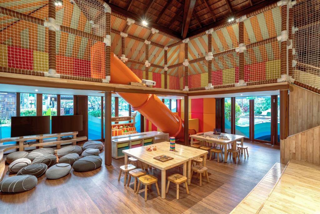 Posezení v ubytování Marriott's Mai Khao Resort - Phuket