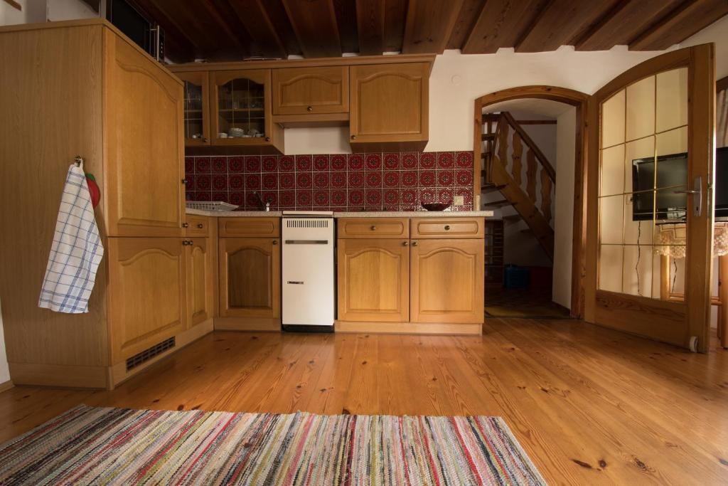 Kuchyňa alebo kuchynka v ubytovaní Ferienhaus Toff