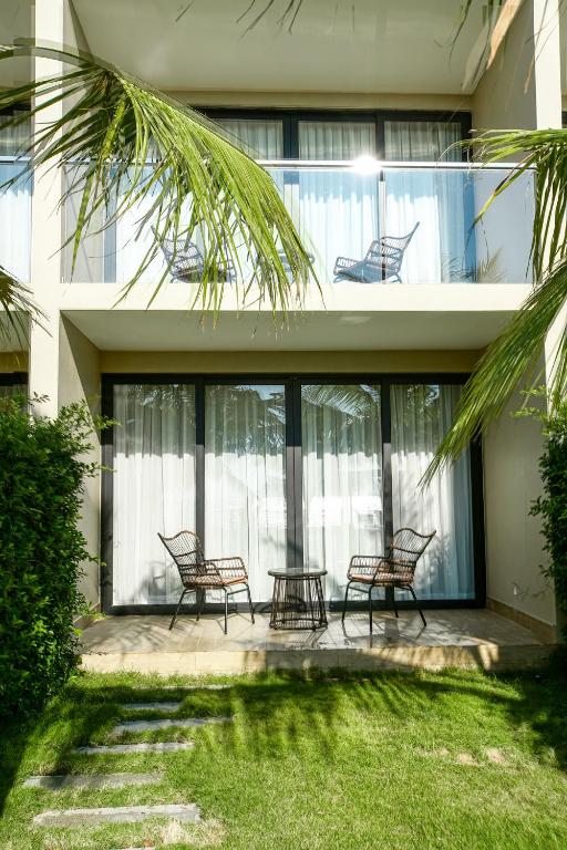 Bungalow Premier 2 Giường Đơn Có Ban Công Và Tầm Nhìn Ra Biển