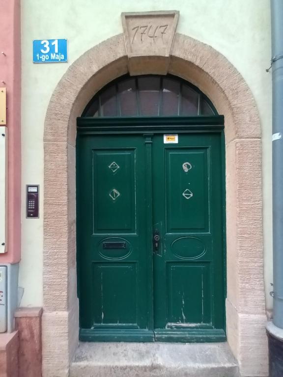 Exteriér alebo vchod do ubytovania Apartament Majówka w Karkonoszach