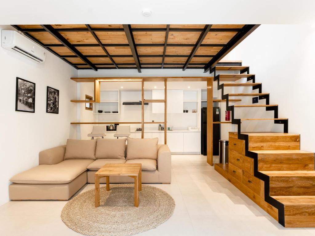 Berawa Village Suite - Deluxe Apartment