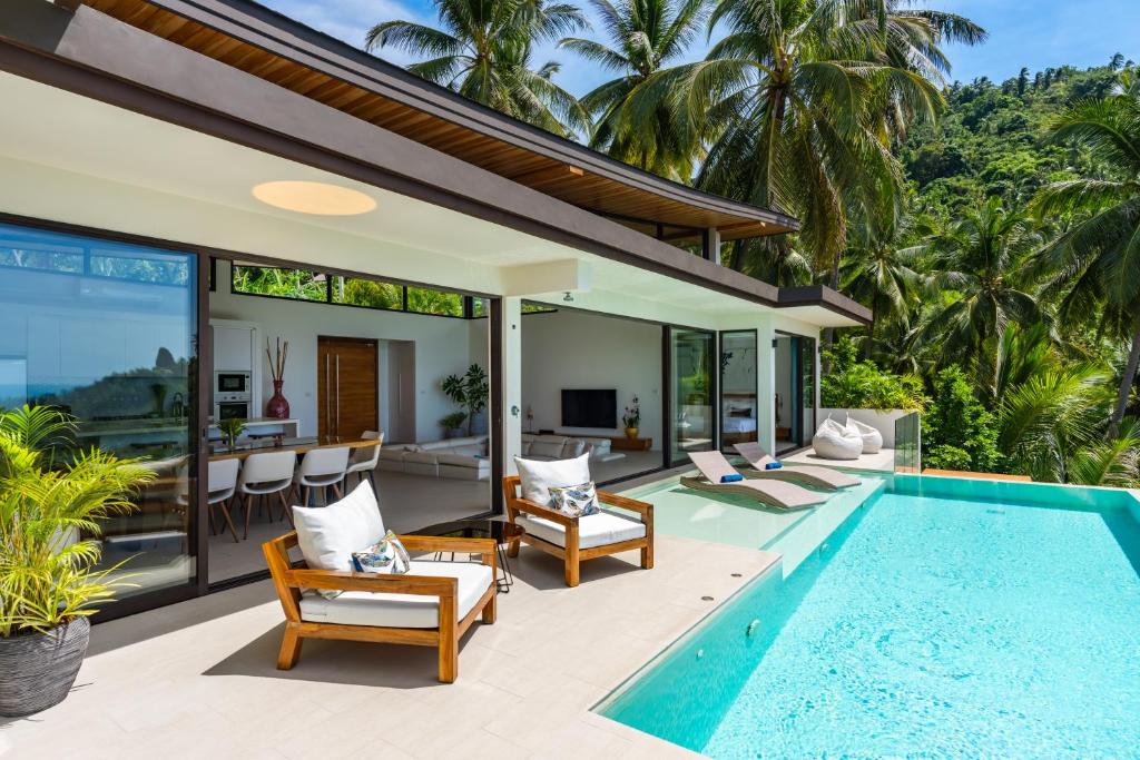 Bazén v ubytování Luxury Villa - Lamai Seaview - 4 bedroom nebo v jeho okolí