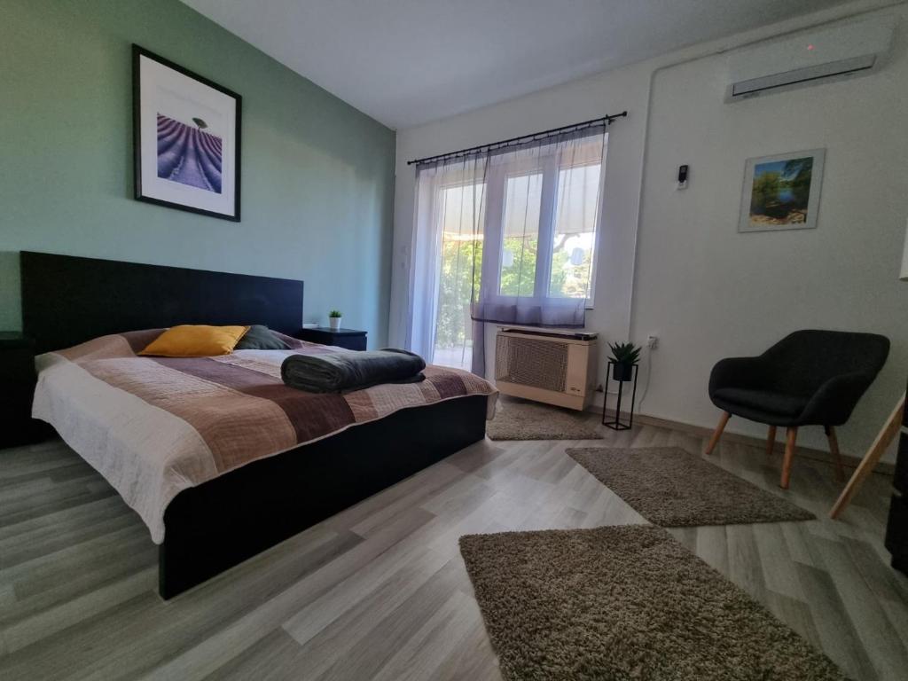 Nívó Apartman Siófok, Balatonszabadi Fürdőtelep, Hungary - Booking.com