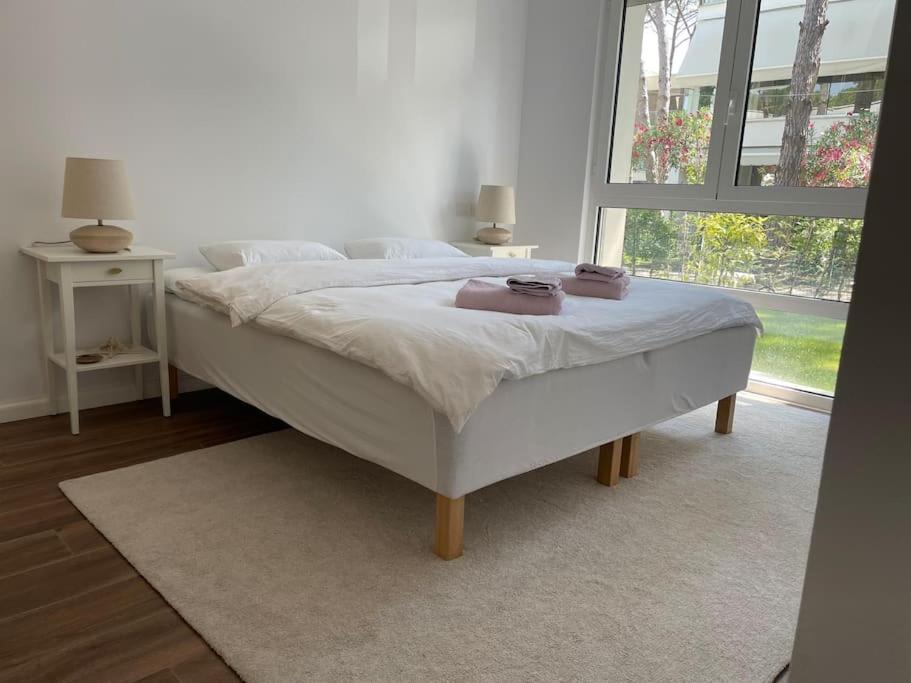 Luxury ground floor Apt with garden - Bay of Lalzi - Image 7