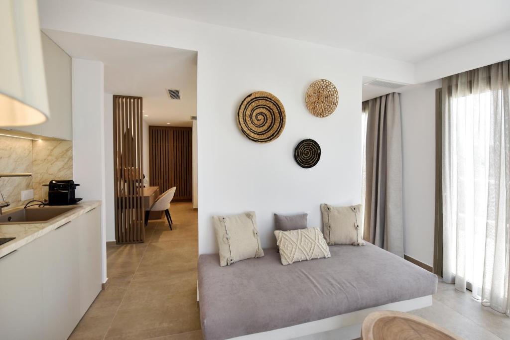 Anais Milos Suites - 4