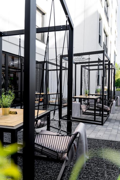 Patio nebo venkovní prostory v ubytování Art Suites Luxury Hotel