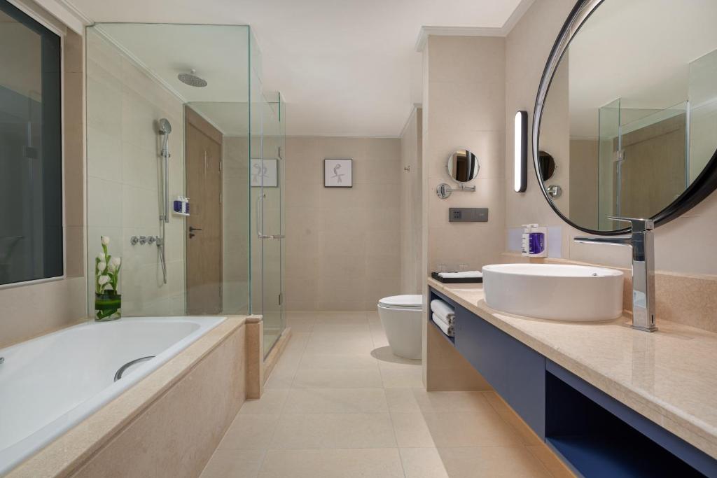 Koupelna v ubytování voco Guangzhou Shifu by IHG