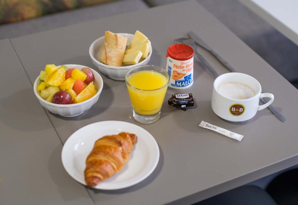 B&B HOTEL Cannes La Bocca Plage - Resim 24