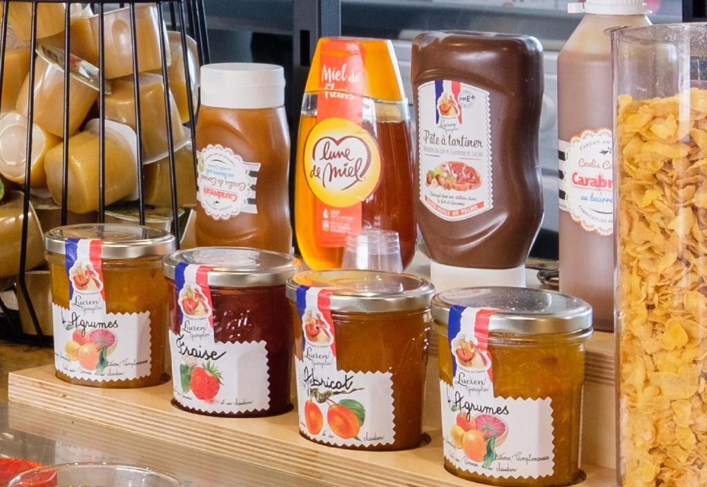 B&B HOTEL Cannes La Bocca Plage - Resim 15