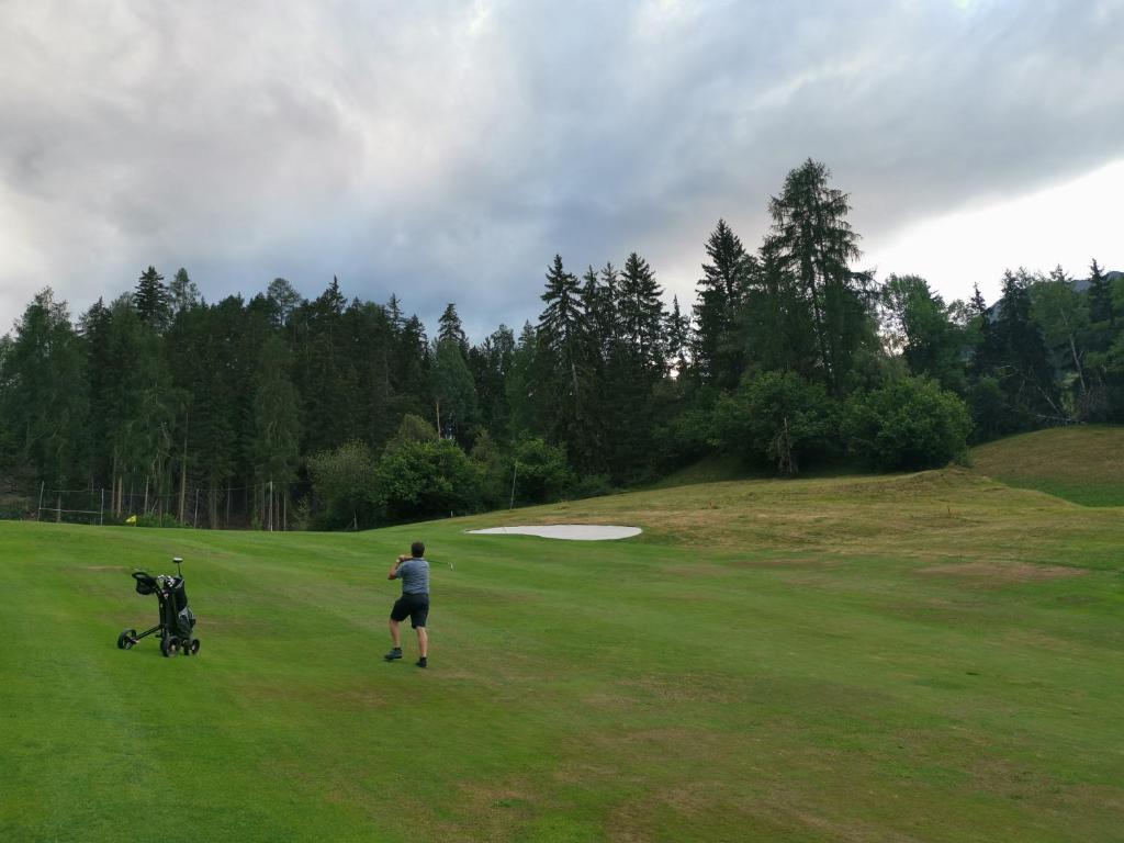 Golf v apartmánu nebo okolí