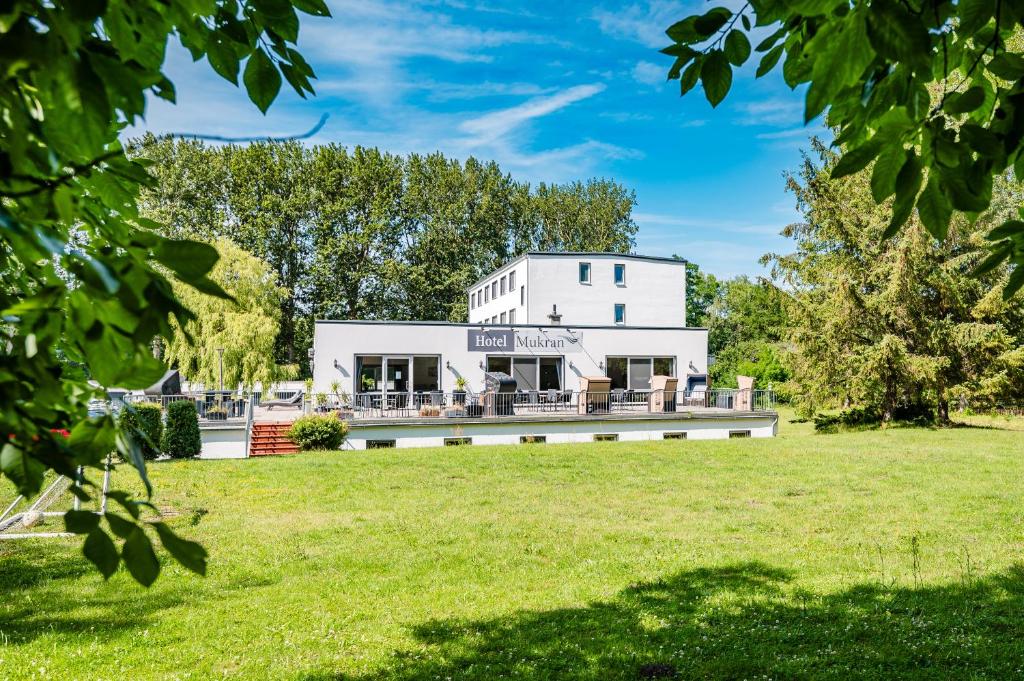 Zahrada ubytování Hotel Mukran