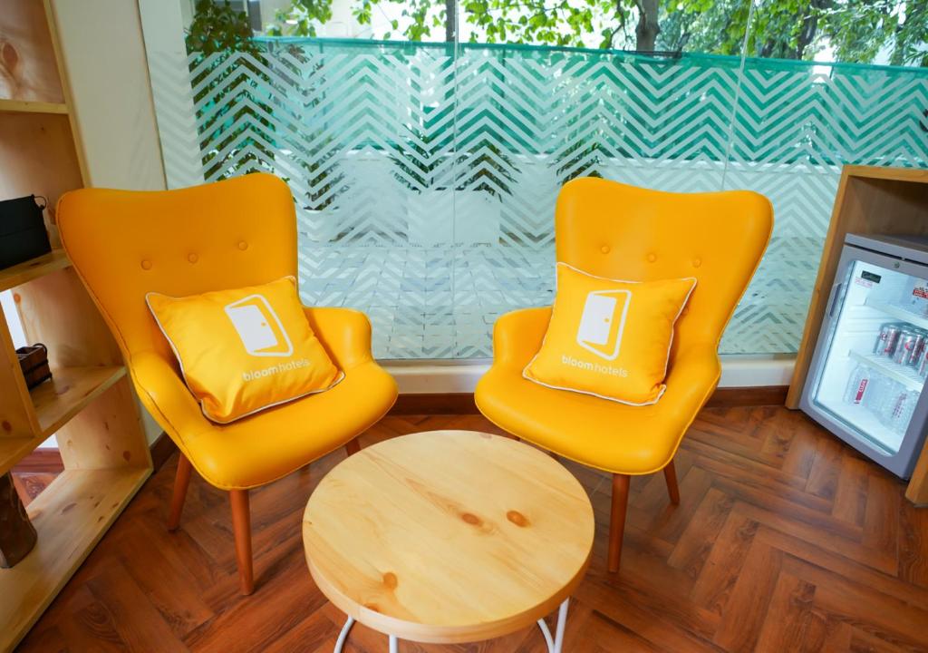 Posezení v ubytování Bloom Hotel Koregaon Park