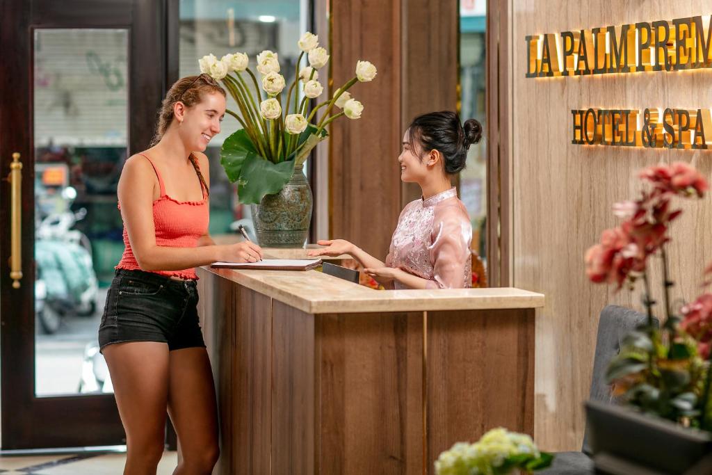 Hosté ubytování Hanoi La Palm Premier Hotel & Spa