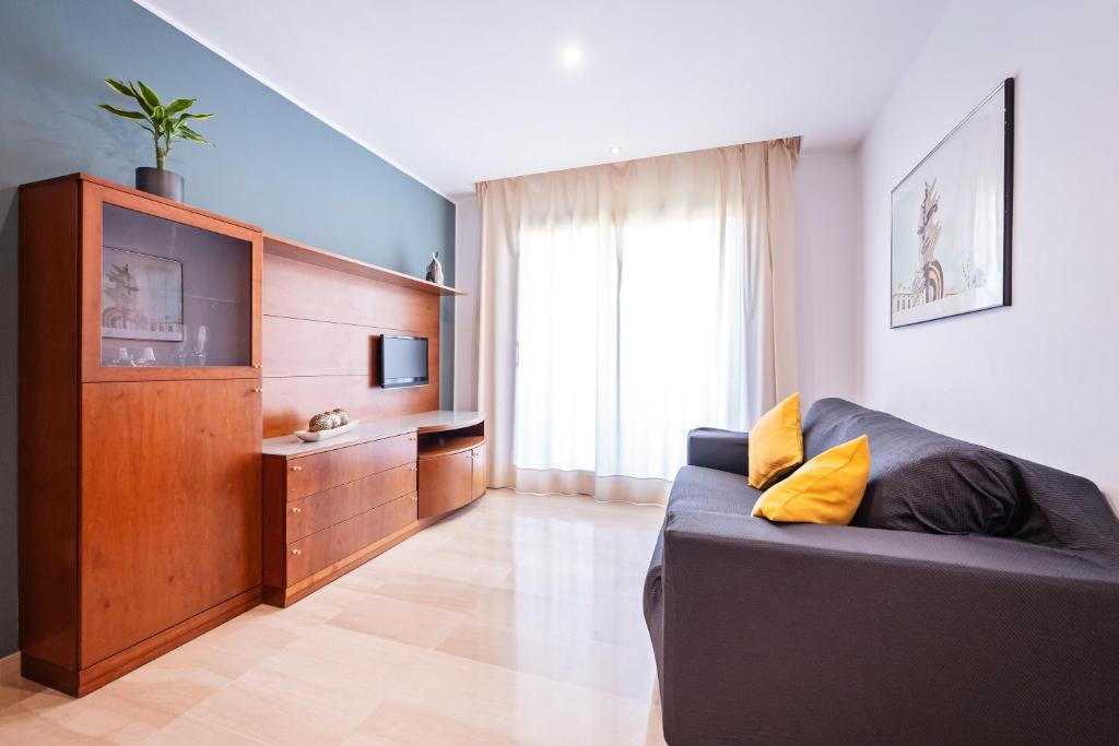 
One-Bedroom Apartment (2 Adults)
