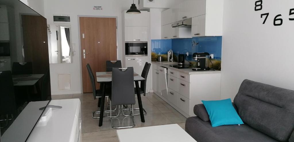 Kuchyňa alebo kuchynka v ubytovaní Apartamenty Mariela-Kołobrzeg z garażem