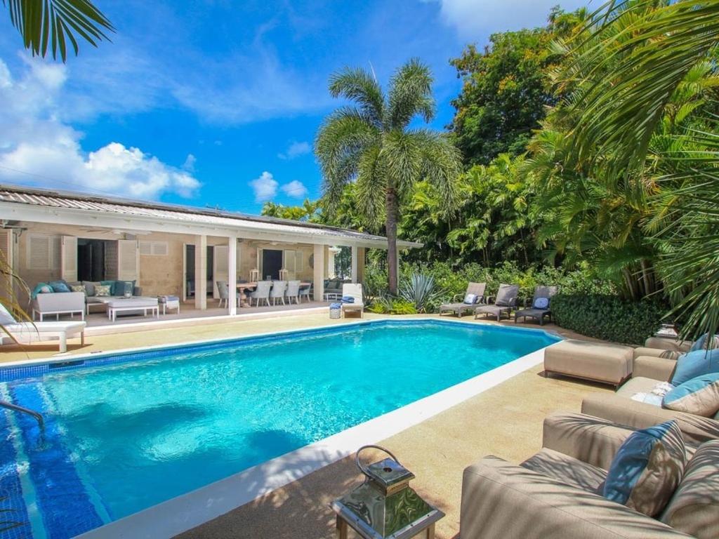 Bassein majutusasutuses Amazing Villa with Pool 5 mins from Beach - Palm Grove 1 home või selle lähedal