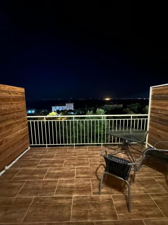 Balkón nebo terasa v ubytování Lithino Rooms Kalamata